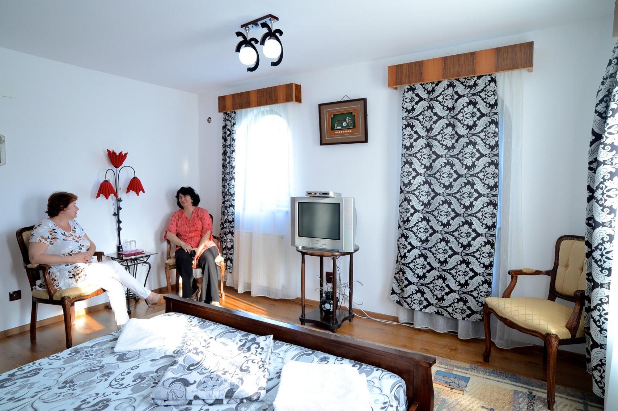 Vila Madudu Vălenii de Munte Exterior foto
